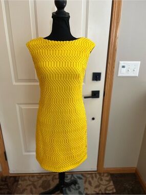 Women’s yellow Lauren Ralph Lauren crochet sleeveless sheath dress. Size 2P